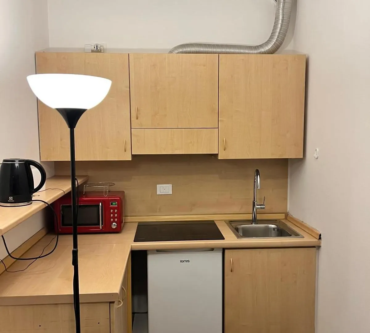 Easy Station Apartment بريشا إيطاليا