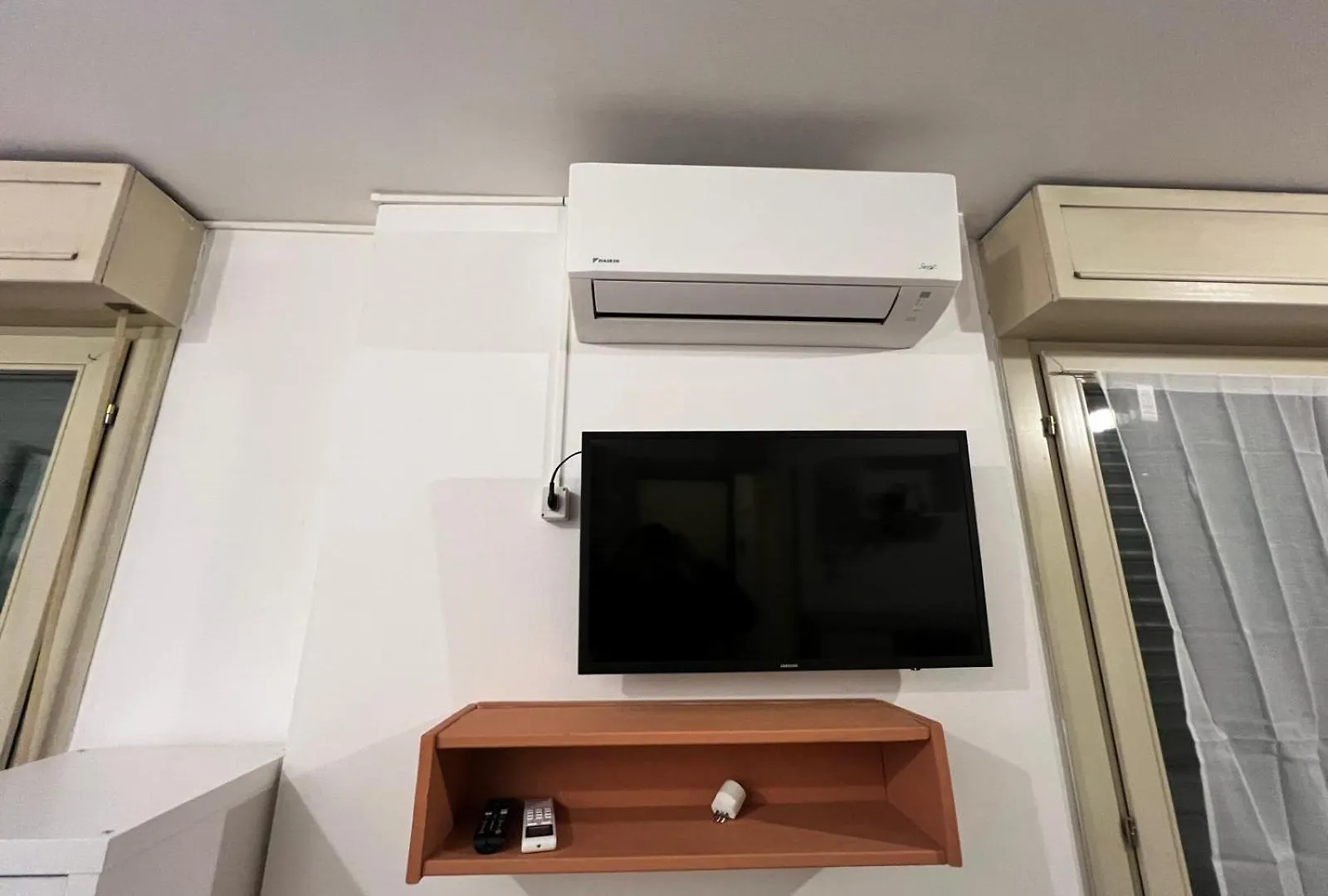 Easy Station Apartment بريشا